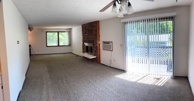 Building Photo - 1187
