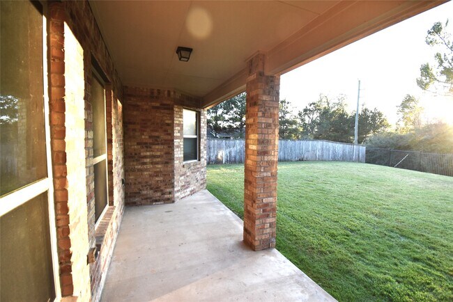 Building Photo - 51 S Greenprint Cir