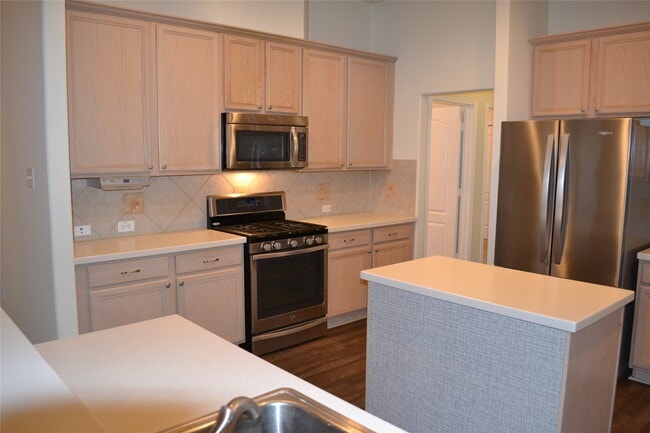 Building Photo - 1909 Highland Point Ct