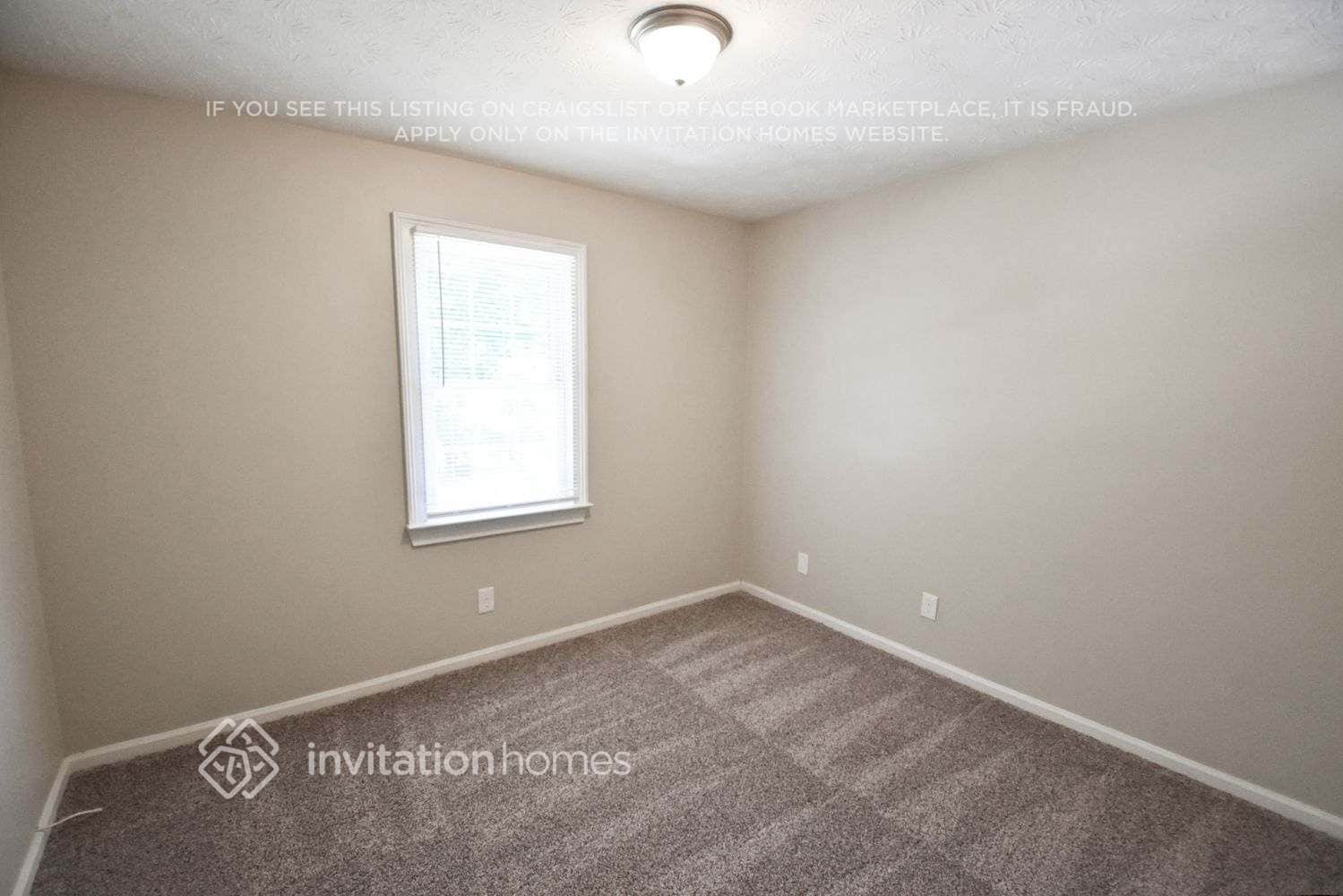 Building Photo - 3191 Grand Central Dr