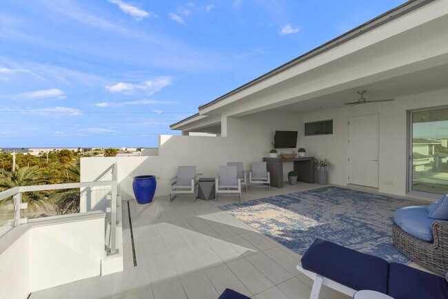 Building Photo - 402 Ocean One Ln