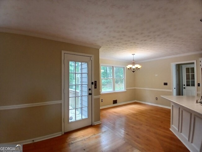Building Photo - 4761 Habersham Way SE