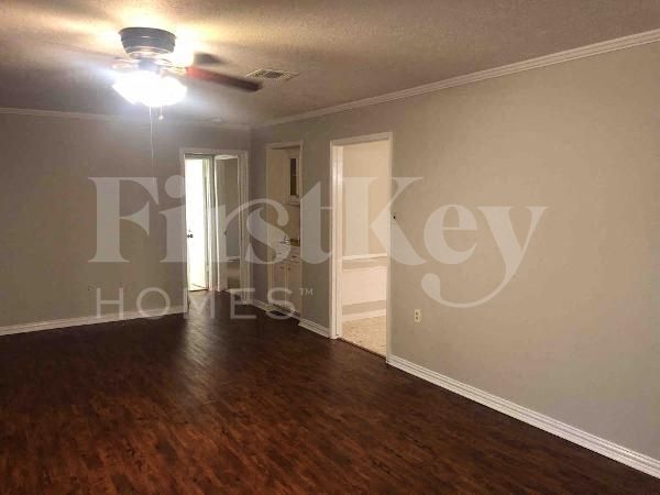 Building Photo - 18111 Fireside Dr