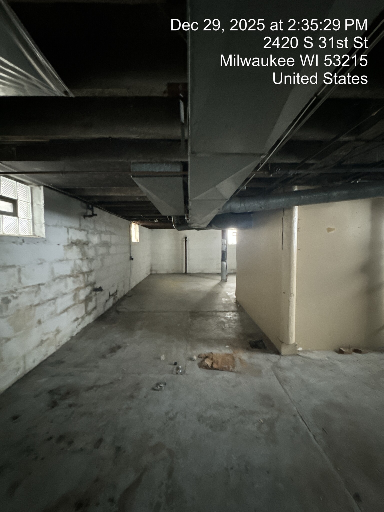 Building Photo - 2420 S 31st St