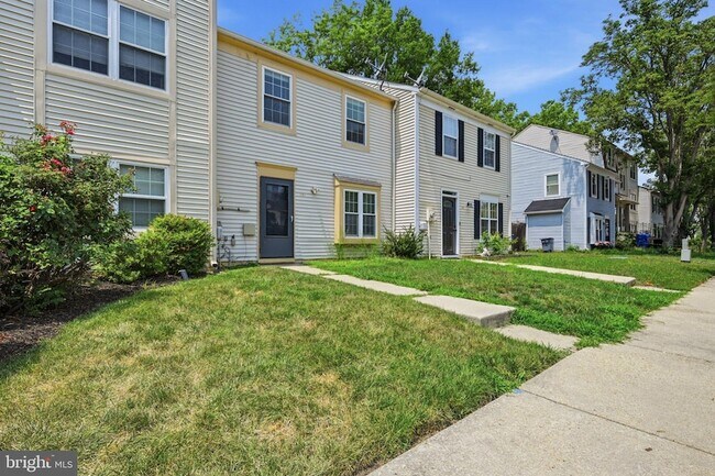 Building Photo - 16 Meadowside Ct