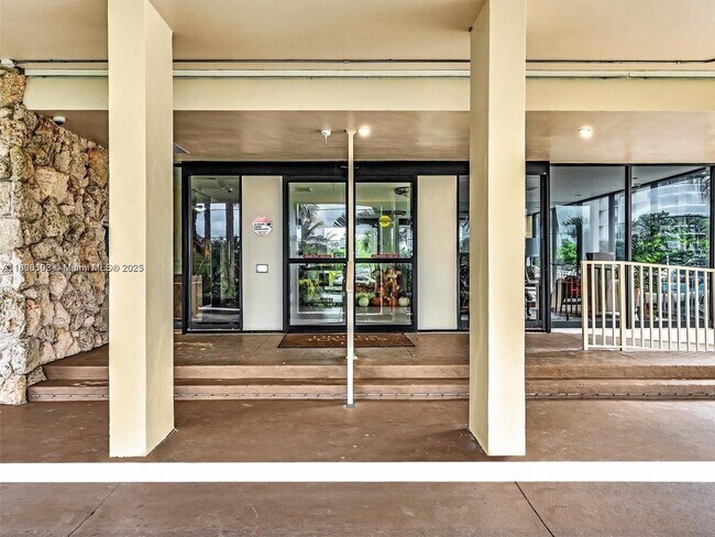 Building Photo - 5480 N Ocean Dr