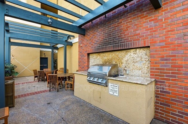 Building Photo - 2330 First Ave.