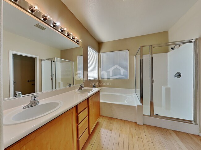 Building Photo - 7208 Rolling Shore Ct