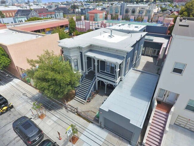 Building Photo - 807 Treat Ave