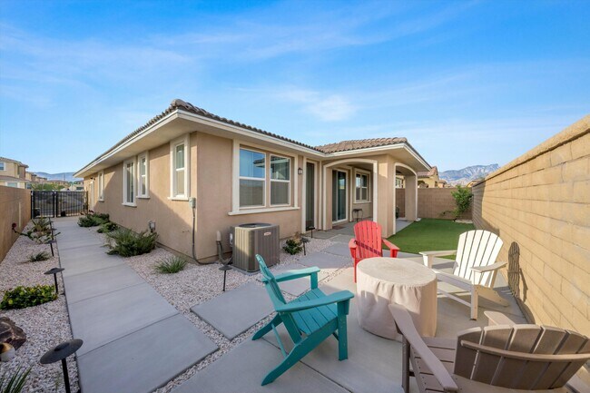 Building Photo - 73584 Cierra St