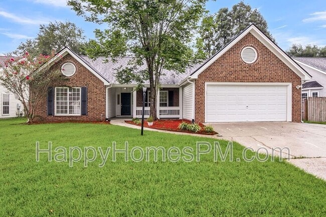 Primary Photo - 102 Egret Ln