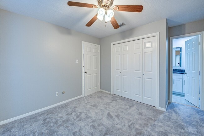 Building Photo - 3422 Mesquite Dr