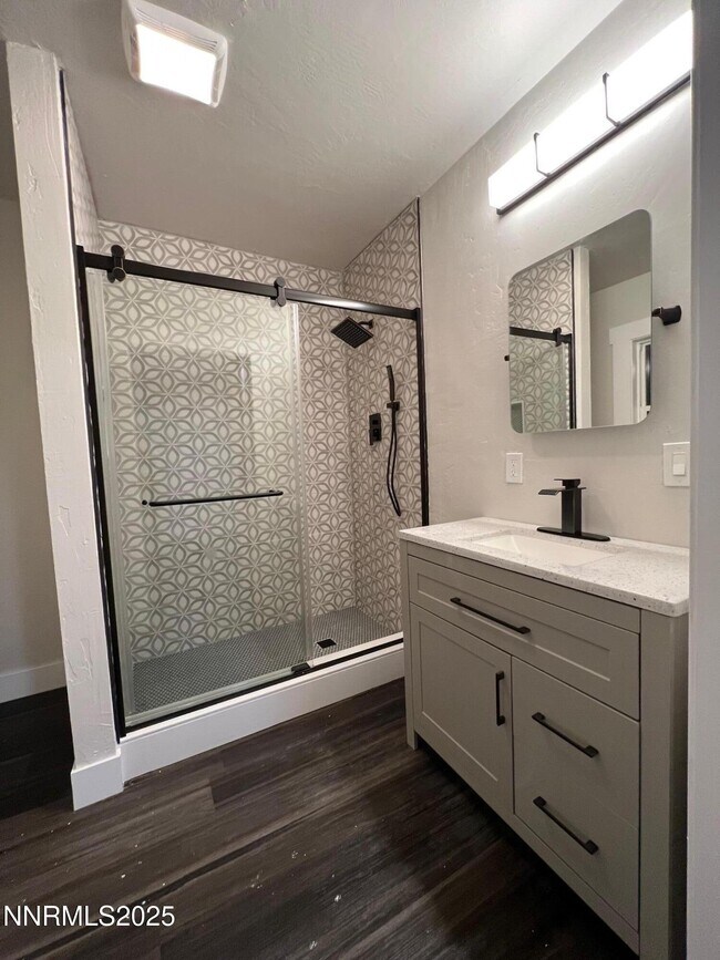 Building Photo - 618 Spokane St