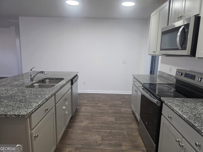 Building Photo - 216 Barbados Rd