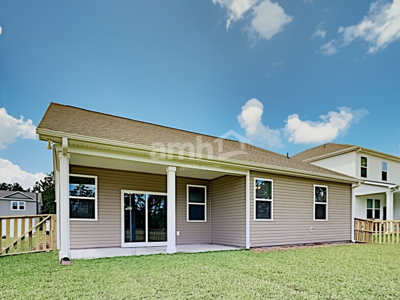 Building Photo - 284 Bering Ln