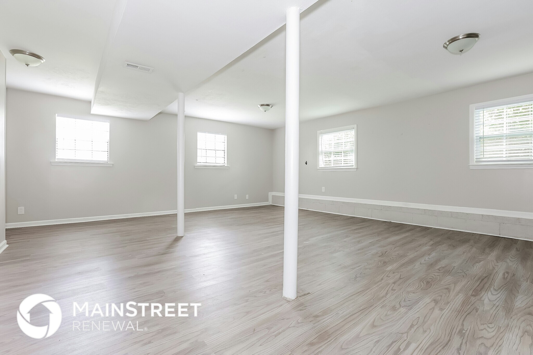 Building Photo - 838 Cochise Trail SE