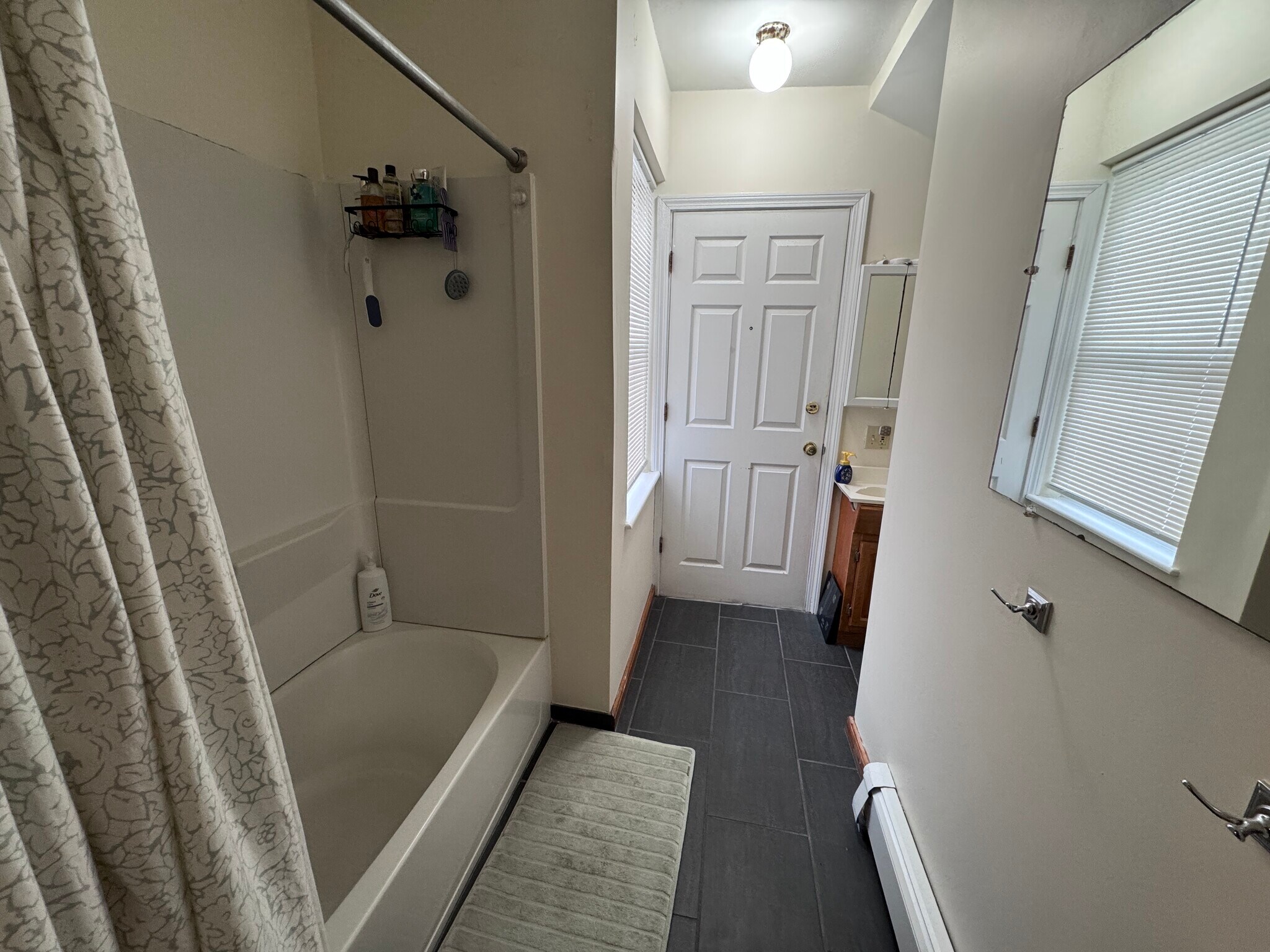 Building Photo - 551 Washington St