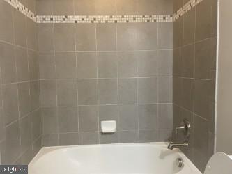 Building Photo - 1880 Thistle Ct