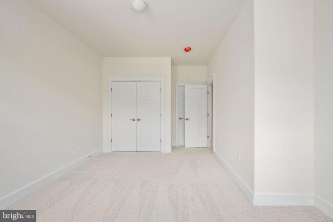 Building Photo - 356 Evermore Ln