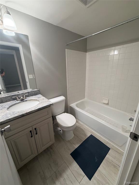 Building Photo - 32013 W 12 Mile Rd