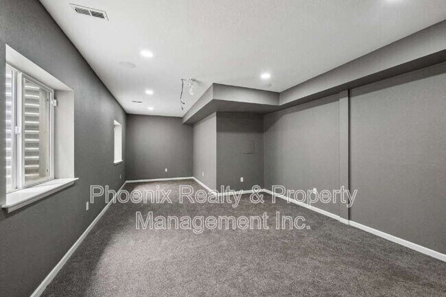 Building Photo - 1417 Lander Ln