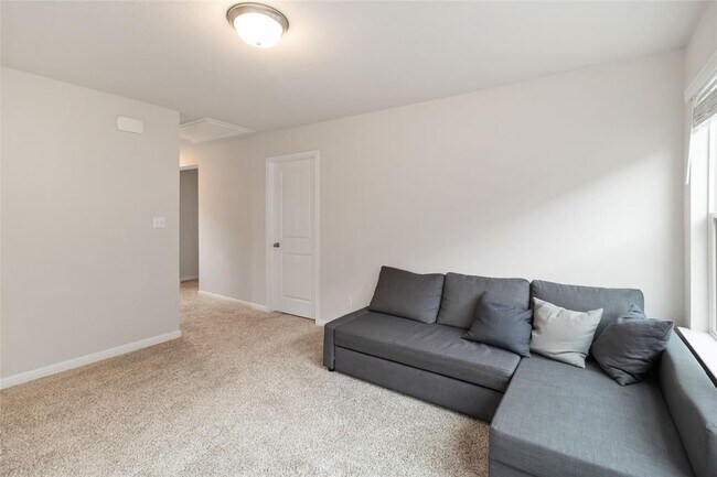 Building Photo - 136 Lost Mine Peak Ln