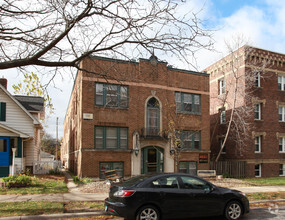 Building Photo - 3508 Dupont Ave S