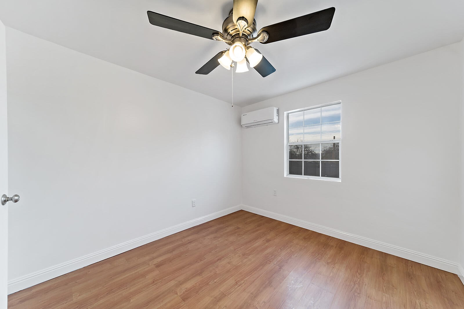 Building Photo - 1818 Wollam St