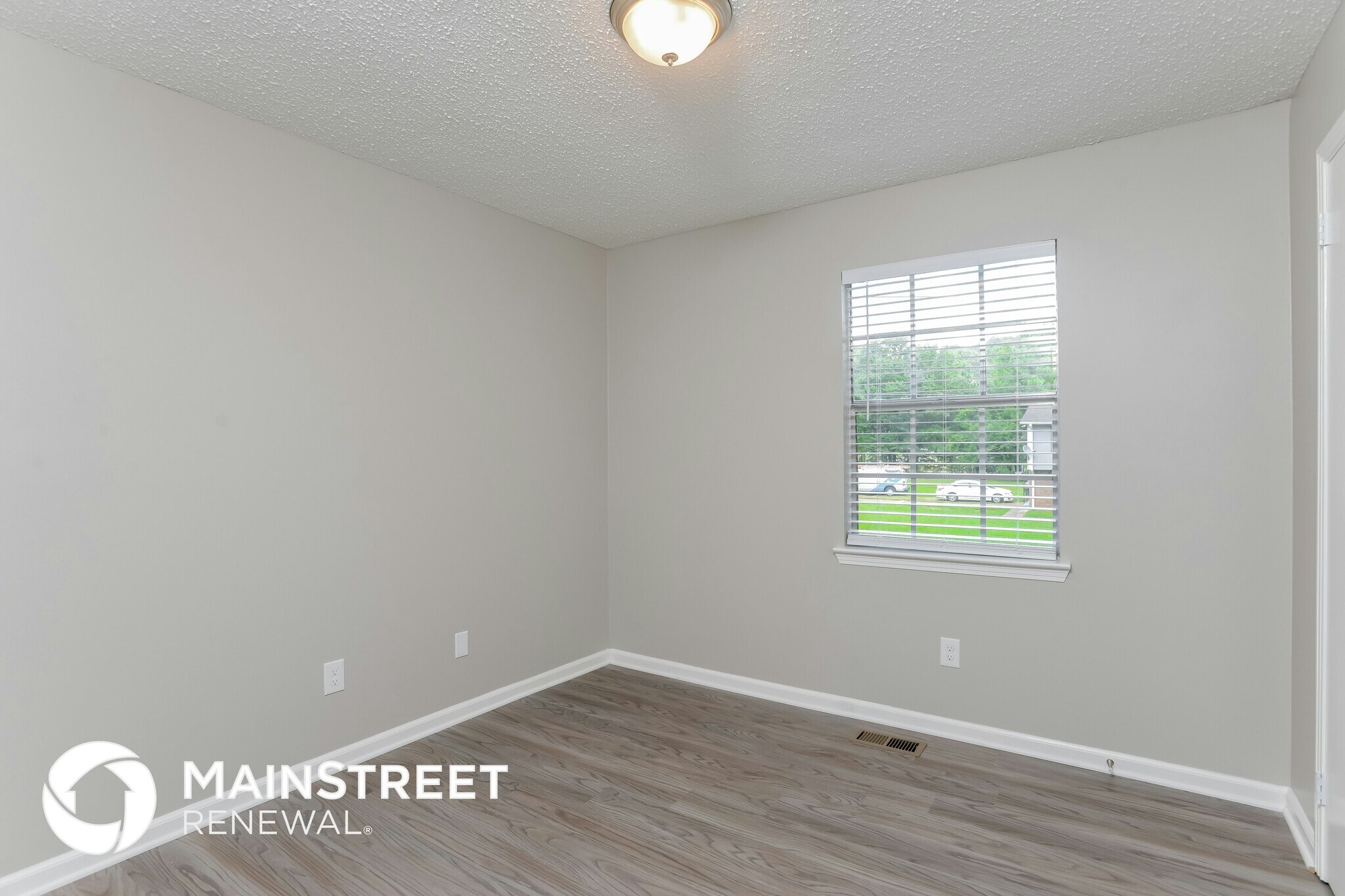 Building Photo - 2576 Wright St