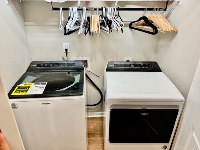 Building Photo - 1568 Independence Blvd