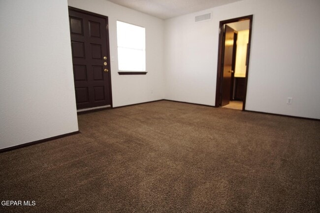Building Photo - 11604 Gordon Bays Way