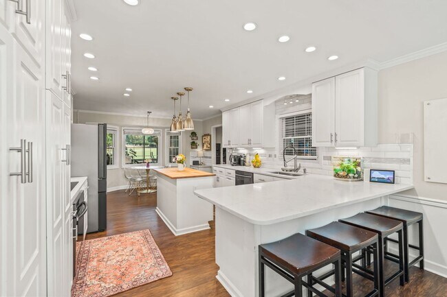 Building Photo - 4BR Golf Course Home in Bermuda Run with EV Charger