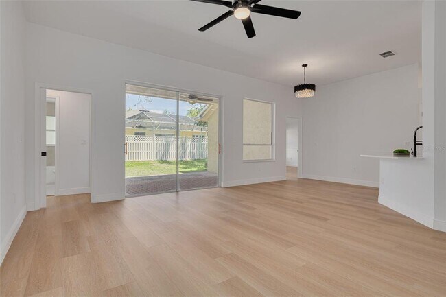 Building Photo - 9418 Azalea Ridge Cir