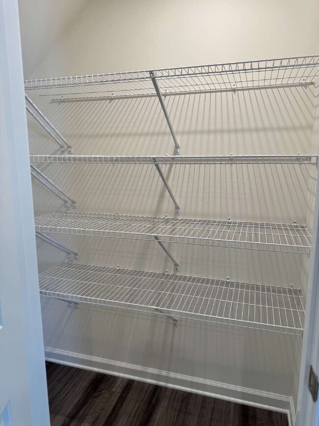 Building Photo - Brand New 3-Bedroom Townhome for Rent in The Glens at Scott Place