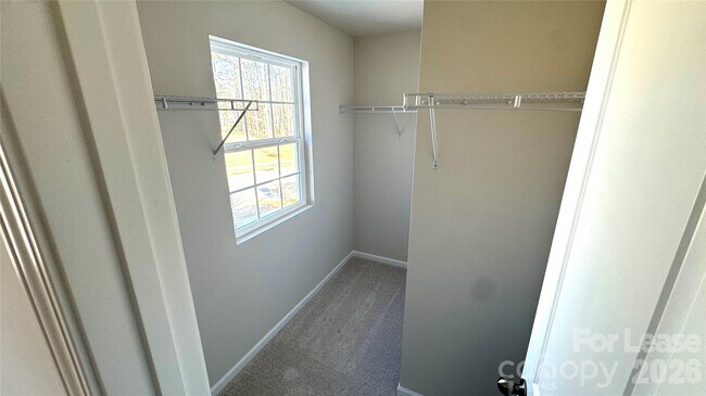 Building Photo - 3307 Crawford Ave