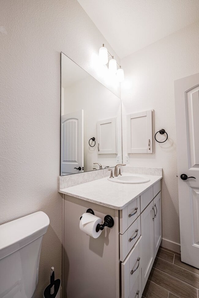 Building Photo - Stunning 3-Bedroom Home with Mountain Views in Tessera