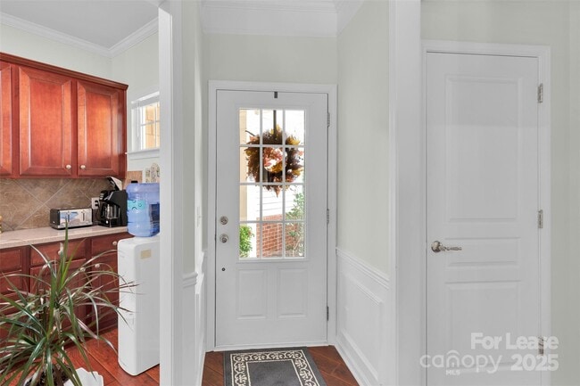 Building Photo - 28112 Song Sparrow Ln