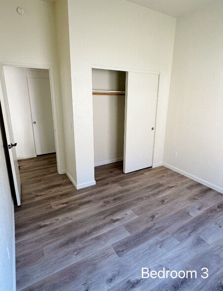 Building Photo - 9255 Guillermina Ct