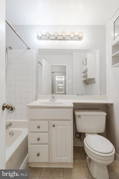 Building Photo - 1730 Arlington Blvd