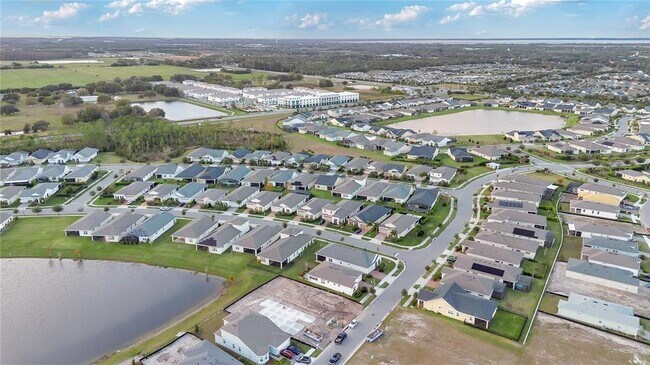 Building Photo - 5092 Twin Lakes Blvd