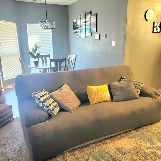 Building Photo - 506 Appomattox Dr