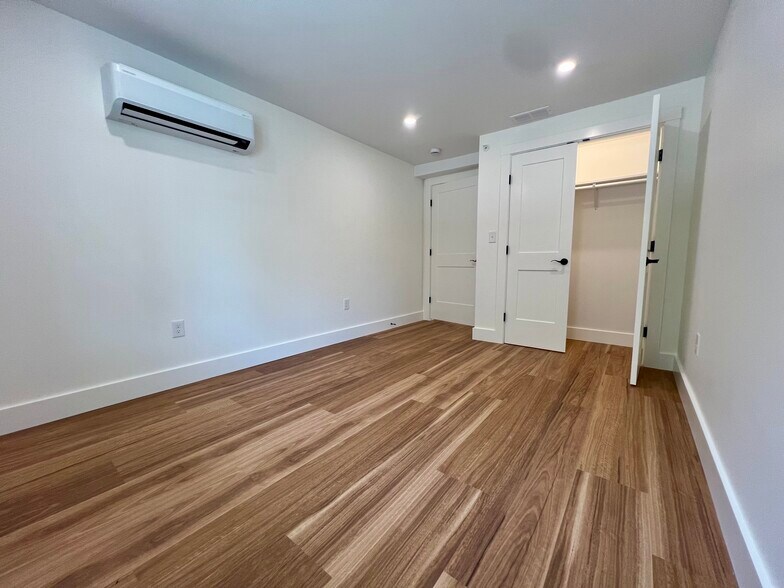 Building Photo - 61 Old Amherst Rd