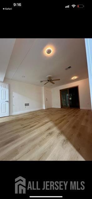 Building Photo - 405 N Oaks Blvd