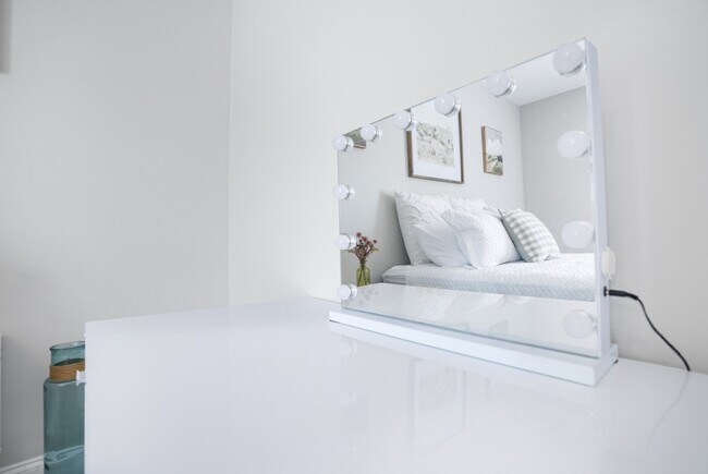 Building Photo - 156 Excell Rd