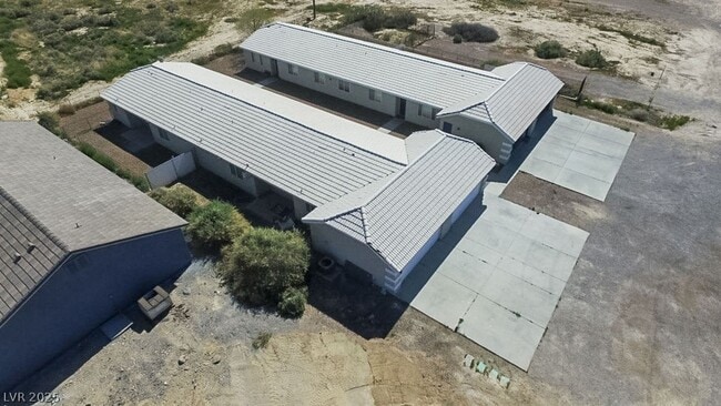 Building Photo - 2021 S Dandelion St