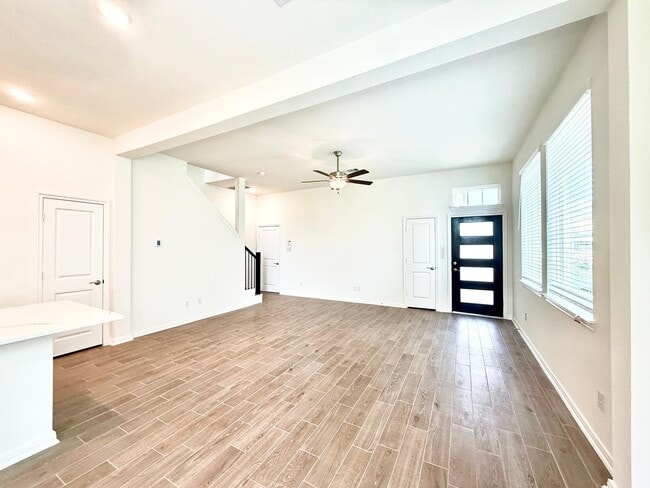 Building Photo - 155 W Coralburst Lp