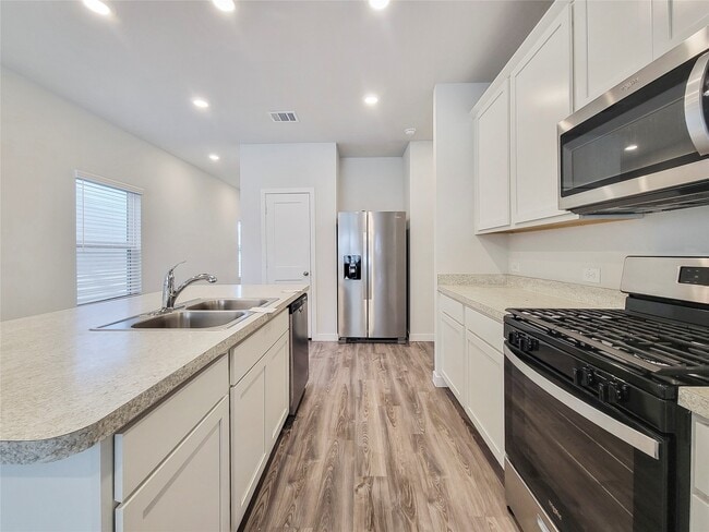 Building Photo - 16954 Pandora Wy