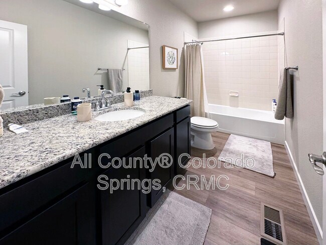 Building Photo - 6755 Carriage Meadows Dr