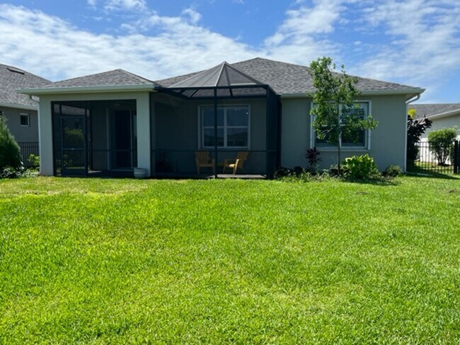 Building Photo - Stunning Lakefront 3/2 Home in the Heart of Babcock Ranch