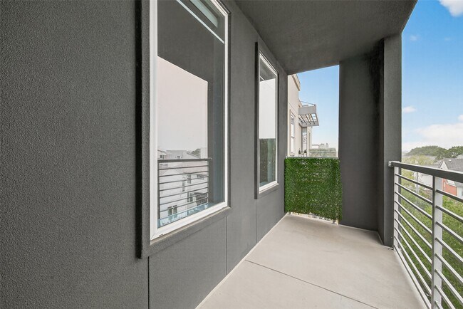 Building Photo - 505 Jackson Hill St